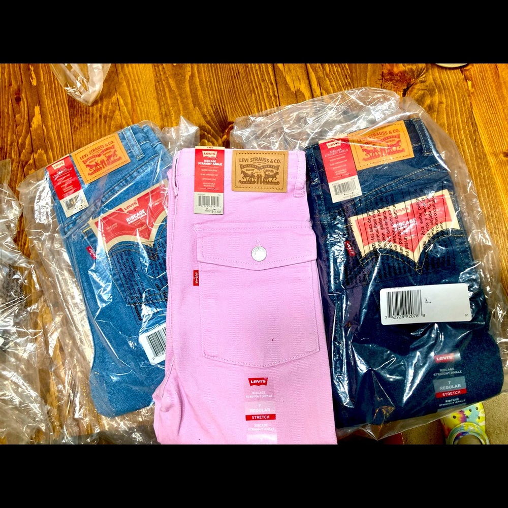 *bundle* of Girl’s Levi’s Ribcage Jeans, 3 PAIRS, BRAND NEW W/ TAGS